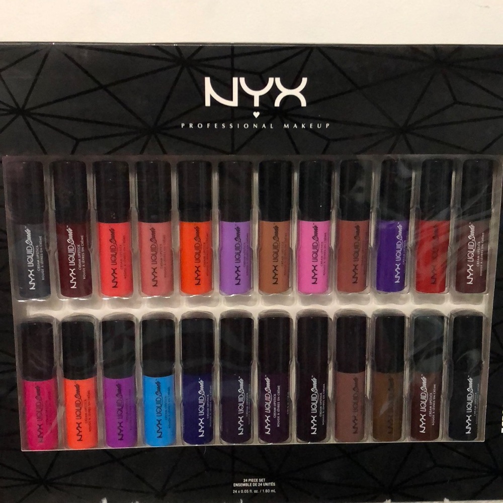 NYX Liquid Suede Vault